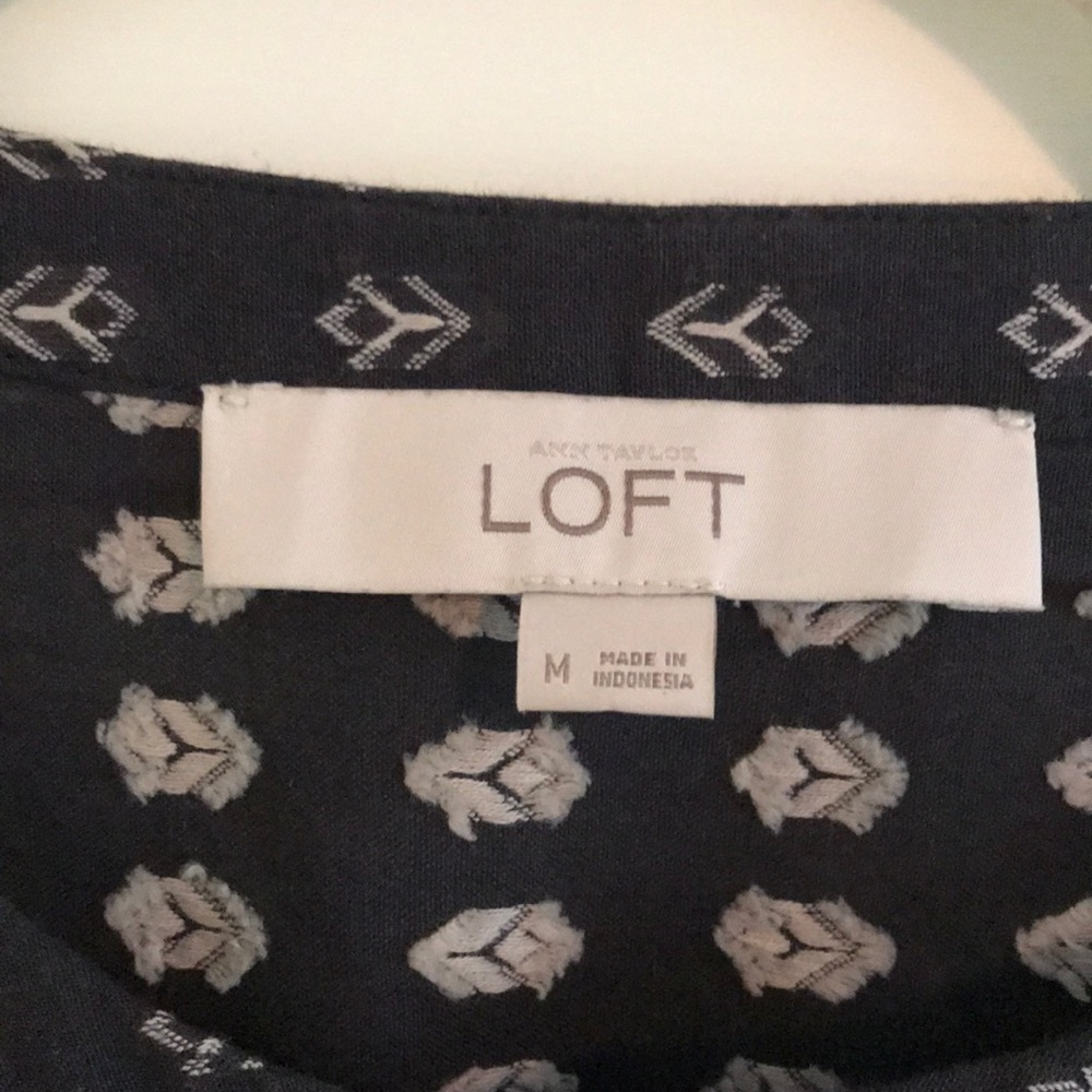 Button down - Picture 3 of 4